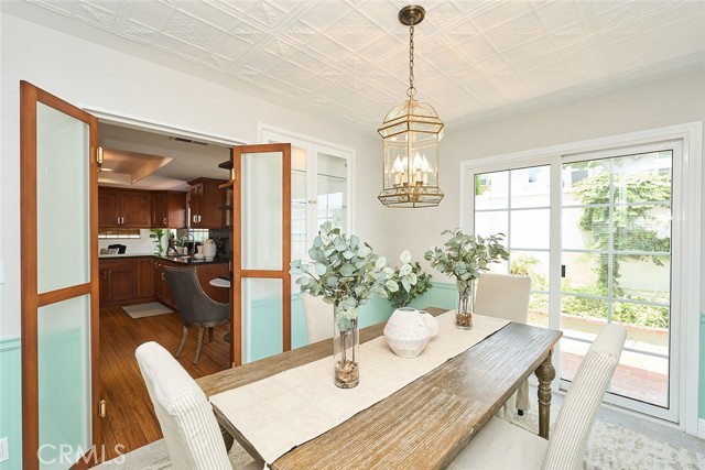 385 Park Avenue, Long Beach CA: https://media.crmls.org/medias/e8ff86d9-0074-40df-ae79-558628204476.jpg
