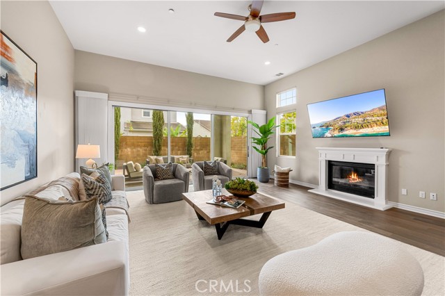 Detail Gallery Image 11 of 67 For 102 Derailer, Irvine,  CA 92618 - 4 Beds | 4/1 Baths