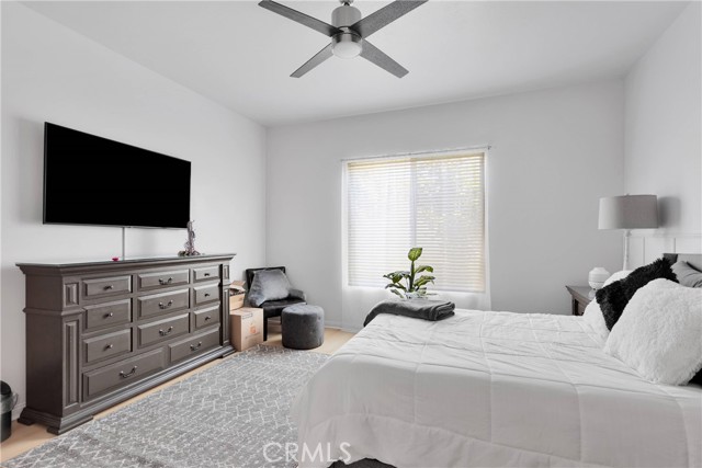10065 Wilmington Lane, Apple Valley CA: https://media.crmls.org/medias/e901732a-1e50-4acc-8cf0-1385a7148be3.jpg