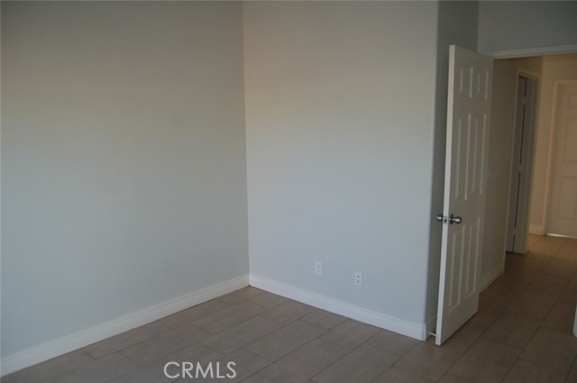 Detail Gallery Image 10 of 19 For 17554 Owen St #2,  Fontana,  CA 92335 - 3 Beds | 2 Baths