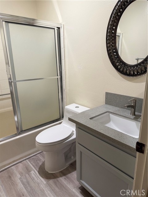 Detail Gallery Image 12 of 20 For 49 N Parkwood Ave #9,  Pasadena,  CA 91107 - 3 Beds | 2/1 Baths