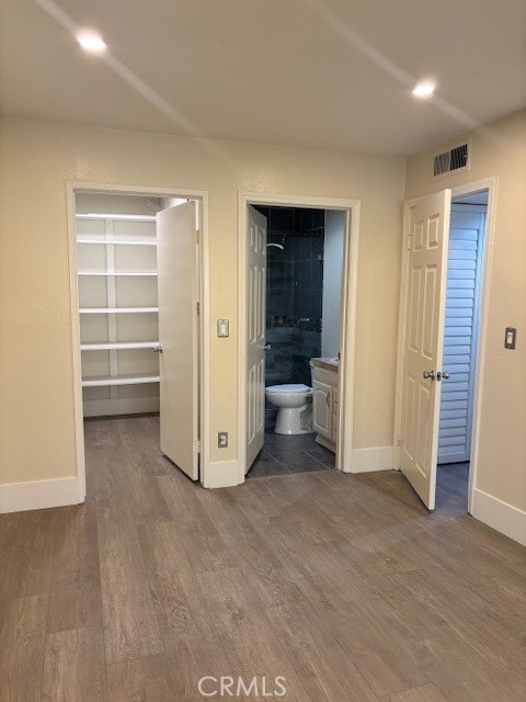 Detail Gallery Image 10 of 17 For 7035 Woodley #113,  Van Nuys,  CA 91406 - 2 Beds | 2 Baths