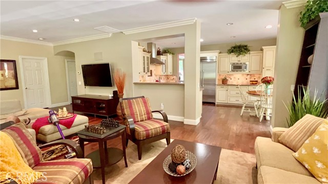 Detail Gallery Image 10 of 26 For 416 Calle Canela, San Dimas,  CA 91773 - 4 Beds | 3 Baths