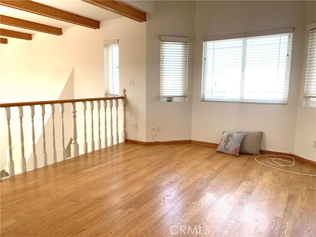 Detail Gallery Image 21 of 32 For 425 S Catalina Ave #4,  Redondo Beach,  CA 90277 - 3 Beds | 3 Baths