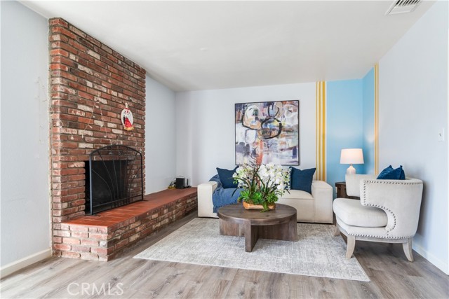 Detail Gallery Image 3 of 18 For 975 Brookside Ave, Redlands,  CA 92373 - 4 Beds | 2 Baths