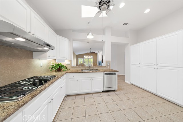39980 CORTE CALANOVA, Murrieta CA: https://media.crmls.org/medias/e906d7ab-15df-432a-9db5-67692114d093.jpg