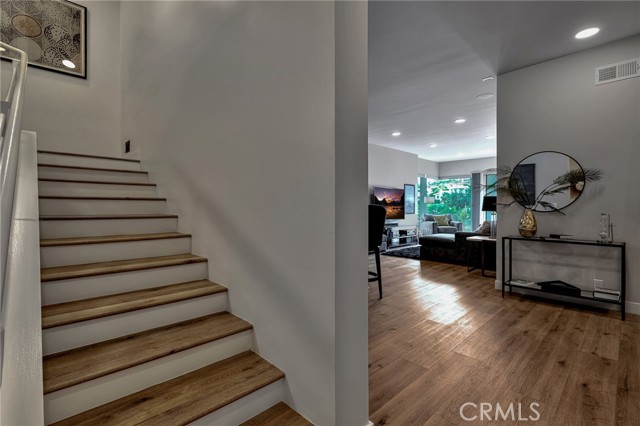 Detail Gallery Image 46 of 68 For 553 Temple Hills Dr, Laguna Beach,  CA 92651 - 5 Beds | 4/1 Baths