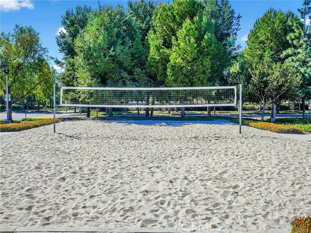 176 Overbrook, Irvine CA: https://media.crmls.org/medias/e9095bfd-fe04-4071-bcee-52e1f3366883.jpg