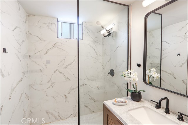 Detail Gallery Image 17 of 41 For 2153 W 111th, Los Angeles,  CA 90047 - 4 Beds | 2 Baths