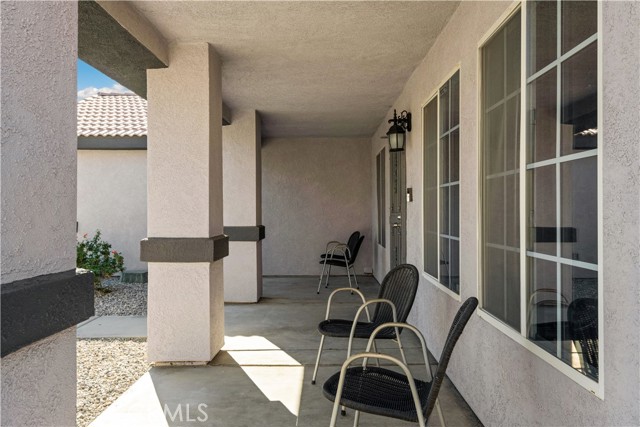 Detail Gallery Image 4 of 23 For 13803 Susan Way, Desert Hot Springs,  CA 92240 - 4 Beds | 2 Baths