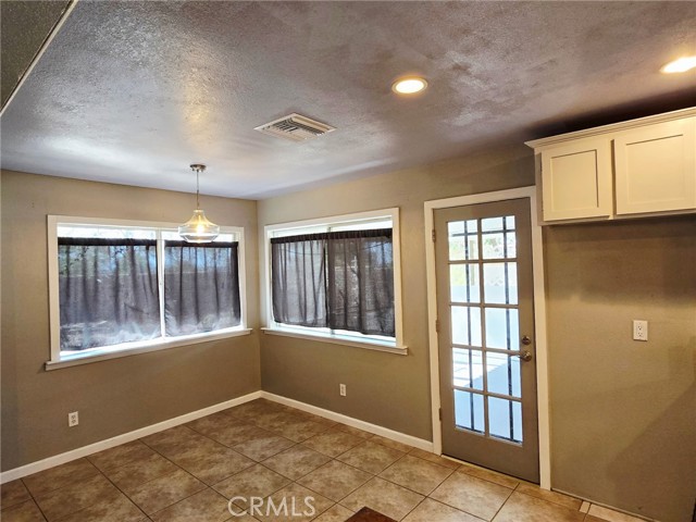 Detail Gallery Image 2 of 23 For 20221 20221 Modoc, Apple Valley,  CA 92308 - 3 Beds | 2 Baths