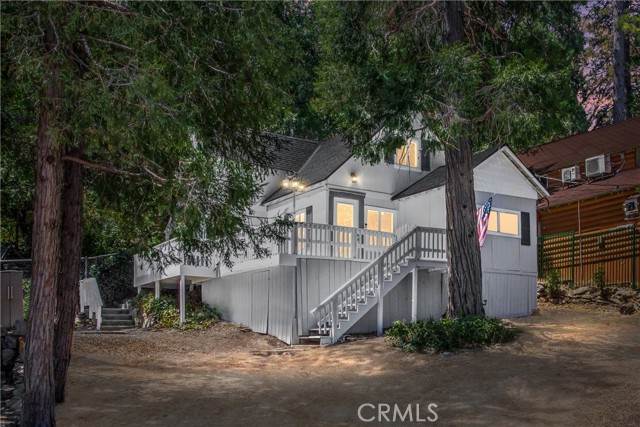 Detail Gallery Image 2 of 45 For 24009 Pioneer Camp Rd, Crestline,  CA 92325 - 2 Beds | 1/1 Baths