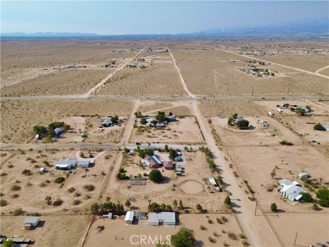 14221 Tumbleweed Road, Phelan CA: https://media.crmls.org/medias/e90dc7d2-2a05-40a2-9672-237a72d7988b.jpg