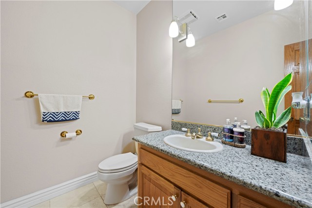 Detail Gallery Image 53 of 62 For 26945 Brooken Ave, Canyon Country,  CA 91387 - 5 Beds | 5/1 Baths