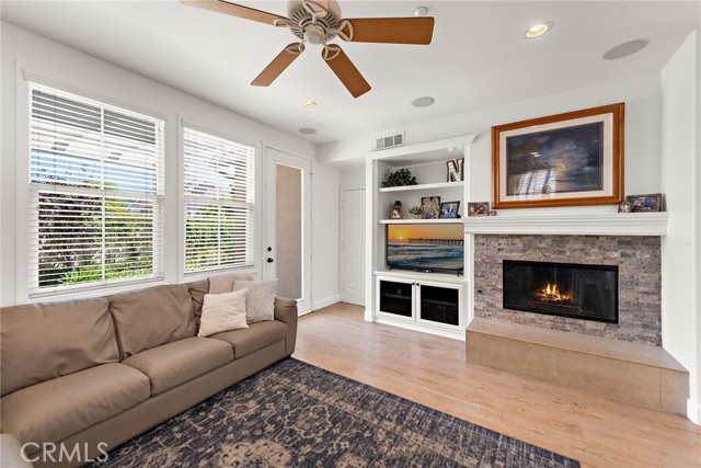 18 Duskywing, Ladera Ranch CA: https://media.crmls.org/medias/e90ea98e-6523-49e7-9f4e-607ded2e4cce.jpg