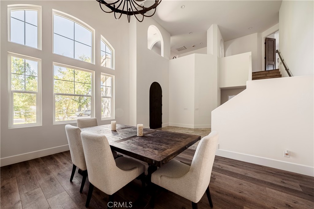 MLS #SR25229152 image #1