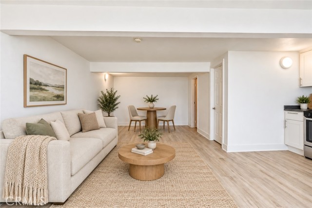 10989 Mascarell Avenue photo 23