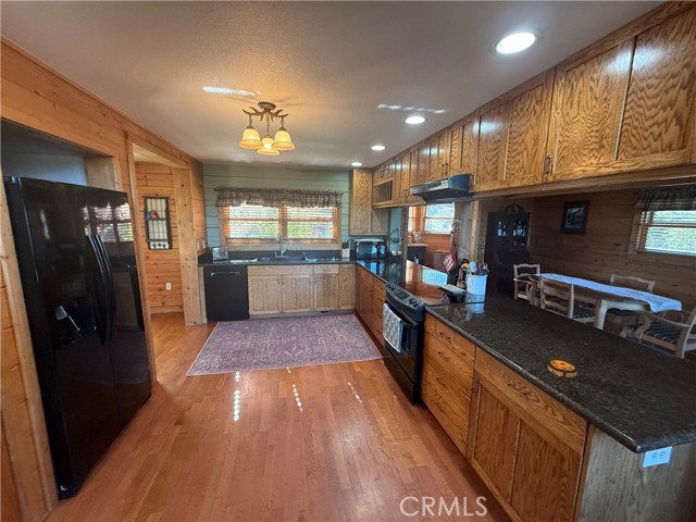 Detail Gallery Image 4 of 23 For 28147 N Lake Wohlford Rd, Valley Center,  CA 92082 - 2 Beds | 2/1 Baths