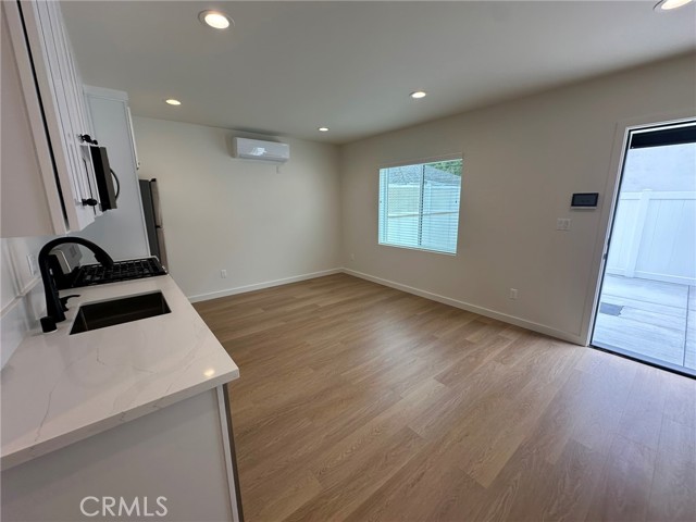 Detail Gallery Image 10 of 12 For 899 N Orchard Dr #101,  Burbank,  CA 91506 - 1 Beds | 1 Baths