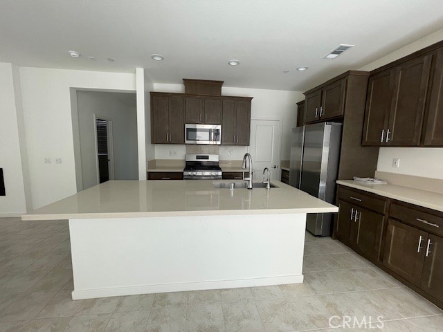 Detail Gallery Image 1 of 6 For 26149 Park Ave #46,  Loma Linda,  CA 92373 - 4 Beds | 3 Baths