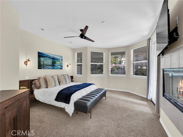 1124 Kathleen Drive, Newbury Park CA: https://media.crmls.org/medias/e911c132-2798-408b-88ae-703ddbc0f430.jpg