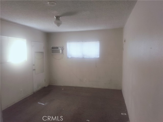 Detail Gallery Image 18 of 26 For 430 W 64th St, Los Angeles,  CA 90003 - 3 Beds | 2 Baths