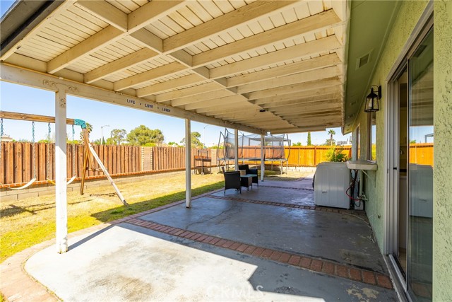 Detail Gallery Image 26 of 30 For 4815 Katrina Pl, Palmdale,  CA 93552 - 4 Beds | 2 Baths