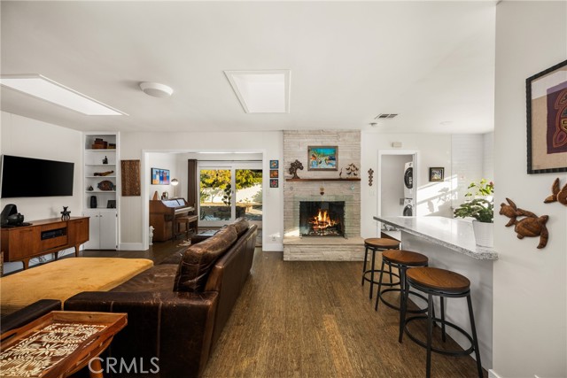 Detail Gallery Image 13 of 53 For 943 E Everett Place, Orange,  CA 92867 - 2 Beds | 2 Baths