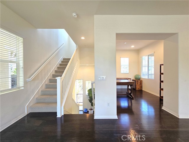 Detail Gallery Image 14 of 40 For 1127 Wright Ln, Fullerton,  CA 92833 - 4 Beds | 3/1 Baths