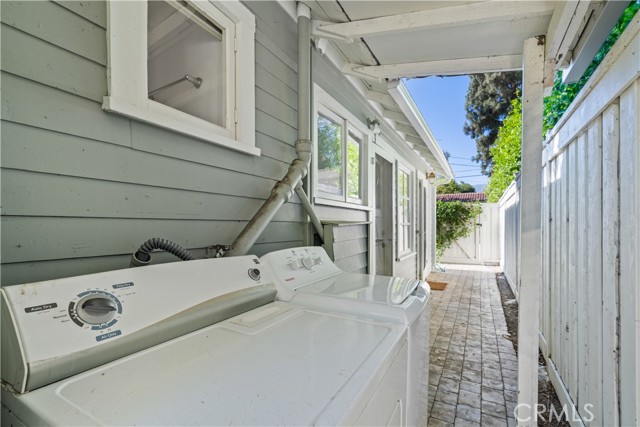 743 Harvard Avenue, Claremont CA: https://media.crmls.org/medias/e9146f1b-3d51-475c-a02f-ea255d500a68.jpg