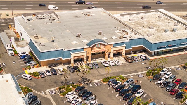 54 Kazan Street, Irvine CA: https://media.crmls.org/medias/e9147539-dfb4-43f9-a5b8-fd656fb2f5d4.jpg