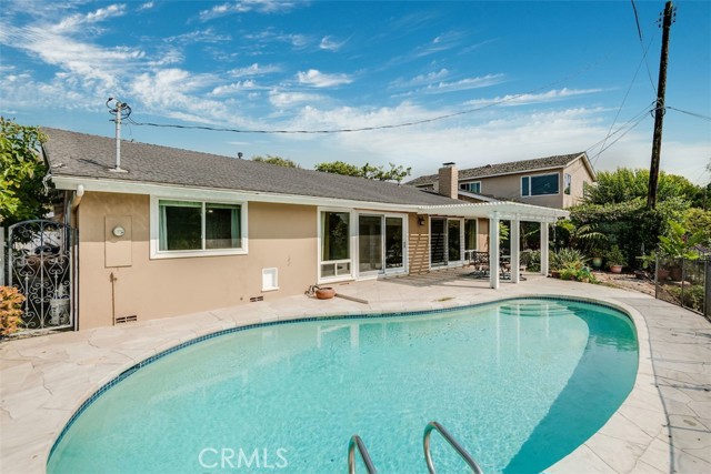 27105 Springcreek Road, Rancho Palos Verdes, California 90275, 4 Bedrooms Bedrooms, ,3 BathroomsBathrooms,Residential,Sold,Springcreek,PV21190601