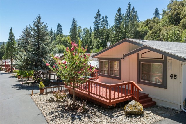 Detail Gallery Image 4 of 54 For 39737 Road 274 #45,  Bass Lake,  CA 93604 - 2 Beds | 2 Baths