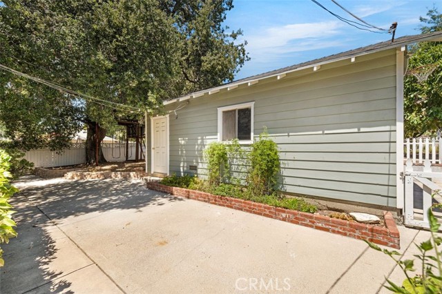 Garage side door