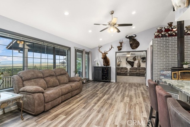 Detail Gallery Image 12 of 63 For 16785 Billy Ln, Red Bluff,  CA 96080 - 3 Beds | 2/1 Baths