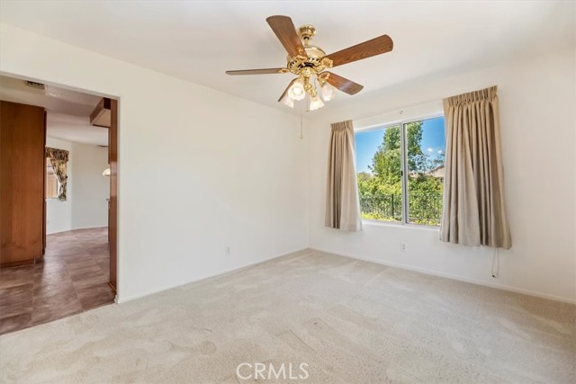 39973 Corte Lorca, Murrieta CA: https://media.crmls.org/medias/e917caa9-6e0f-4501-8c18-0f9f5a8cf5e8.jpg