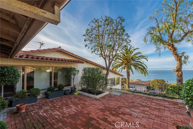 536 Via Almar, Palos Verdes Estates, California 90274, 3 Bedrooms Bedrooms, ,2 BathroomsBathrooms,Residential,For Sale,Via Almar,PV25038617