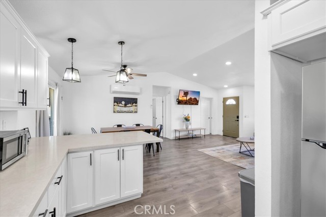 Detail Gallery Image 8 of 75 For 670 Ducor Ave, Landers,  CA 92285 - 4 Beds | 2 Baths