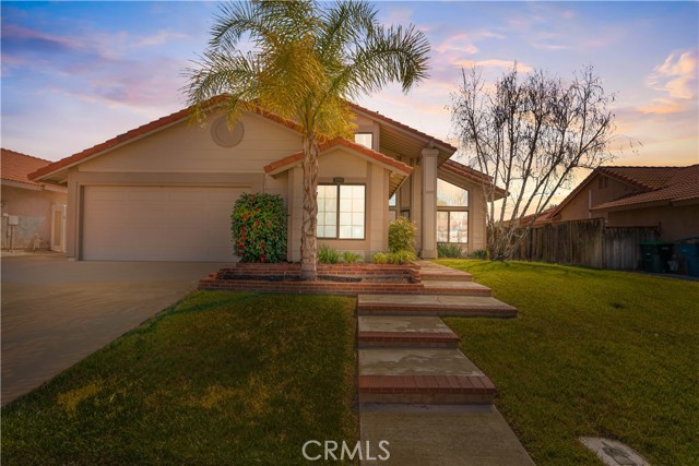 Detail Gallery Image 4 of 39 For 22711 Queensbury Ct, Wildomar,  CA 92595 - 4 Beds | 3 Baths