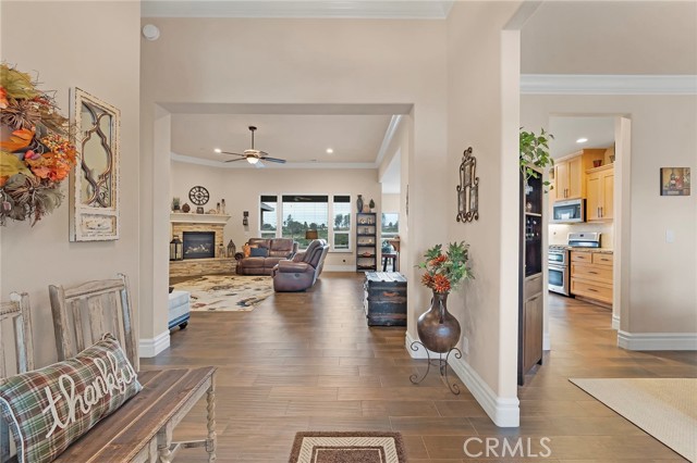 Detail Gallery Image 7 of 49 For 401 Bay Tree Dr, Paradise,  CA 95969 - 4 Beds | 3 Baths