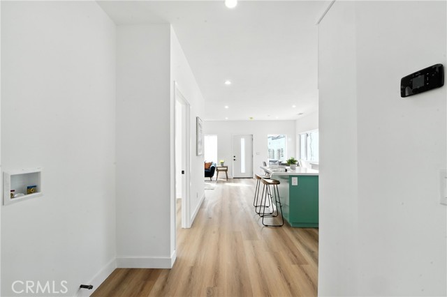 3031 3033 Vineyard Avenue, Los Angeles CA: https://media.crmls.org/medias/e918c3fc-b17d-408f-aad4-eff2657d5b22.jpg