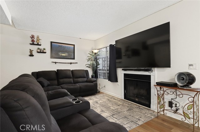 25520 Dodge Avenue, Harbor City CA: https://media.crmls.org/medias/e918f6fb-2d4f-4347-aaf9-e1d9d4723b9d.jpg