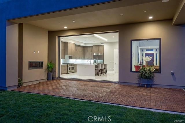 11527 N Darcy, Porter Ranch CA: https://media.crmls.org/medias/e9193eaf-7b1c-4c0c-9843-fdb5cee5fe60.jpg
