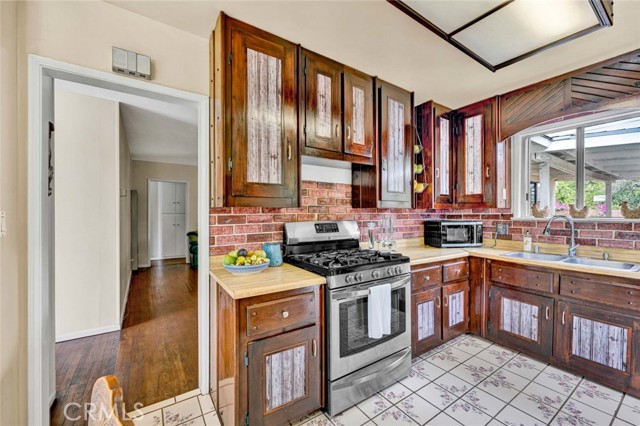 Detail Gallery Image 15 of 37 For 7911 Rockwell Ave, Midway City,  CA 92655 - 3 Beds | 2 Baths