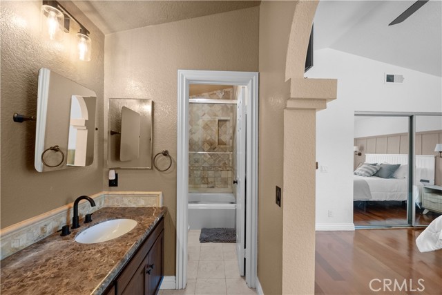 15 Vittoria Street, Laguna Niguel CA: https://media.crmls.org/medias/e9196c31-ea75-4714-b816-b46be5853467.jpg