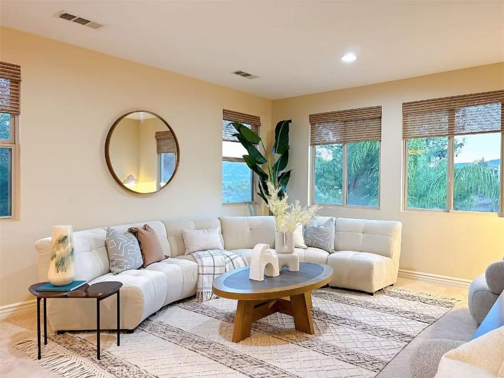 MLS #OC25245828 image #16