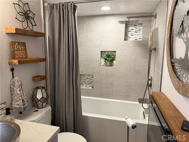 Detail Gallery Image 17 of 34 For 22696 San Joaquin, Canyon Lake,  CA 92587 - 2 Beds | 2 Baths