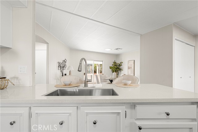 Detail Gallery Image 12 of 41 For 7221 San Luis, Carlsbad,  CA 92011 - 2 Beds | 2 Baths