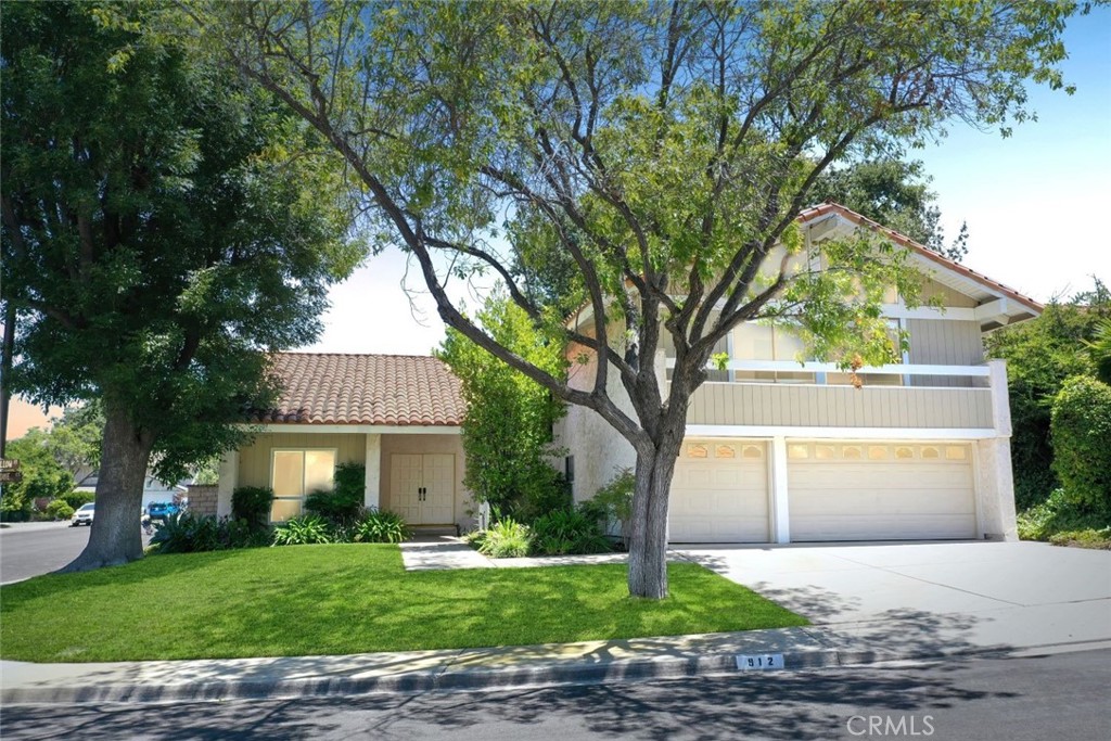 912 Brightstone Court