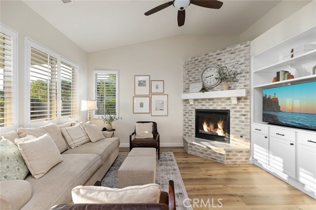 7476 Sequoia Lane, Highland CA: https://media.crmls.org/medias/e91c558d-d592-49f4-af8e-f2abfdab6019.jpg